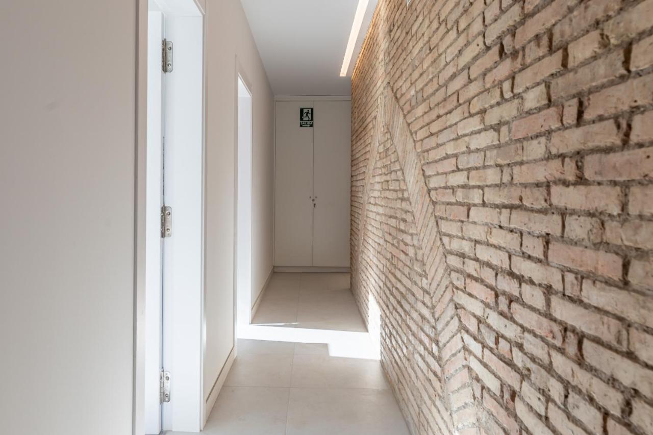 Apt With Antique Floor & Lots Of Sun Light Valencia Luaran gambar