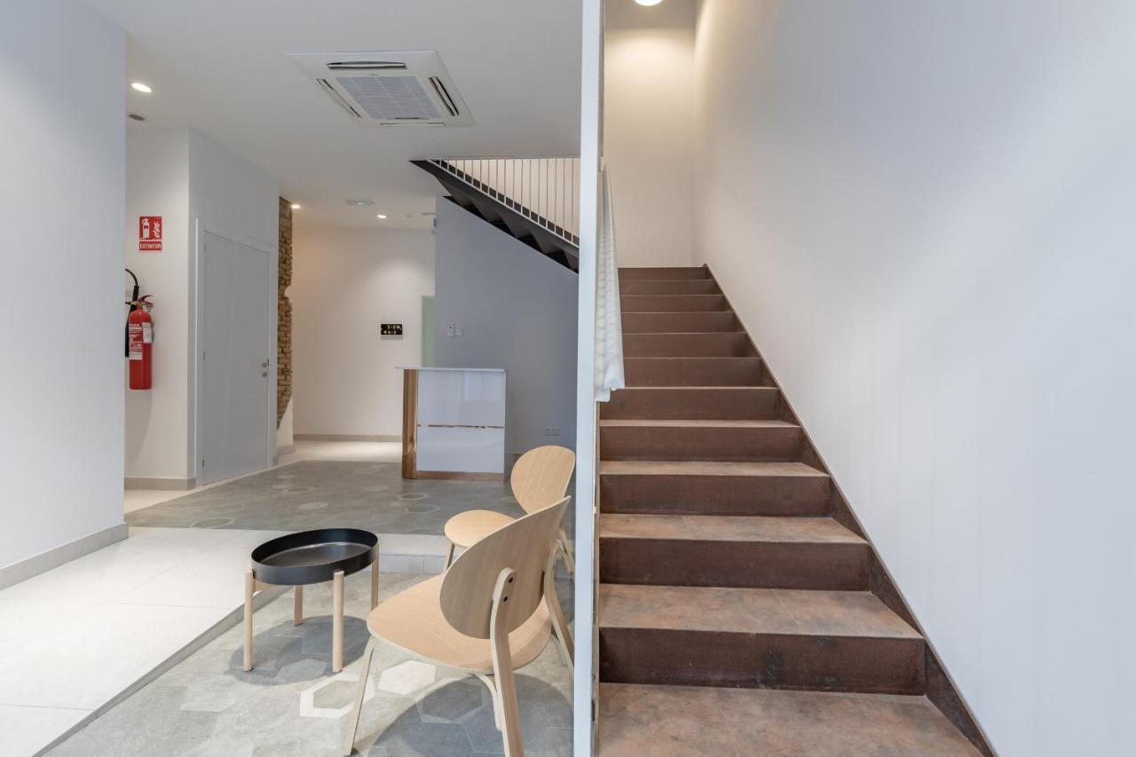 Apt With Antique Floor & Lots Of Sun Light Valencia Luaran gambar